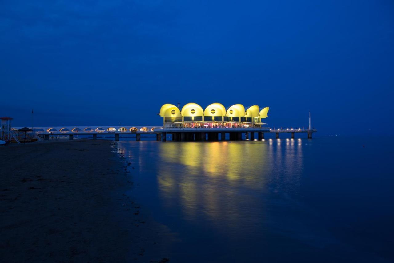 Zero5.Zero5 Apartment Lignano Sabbiadoro Bagian luar foto