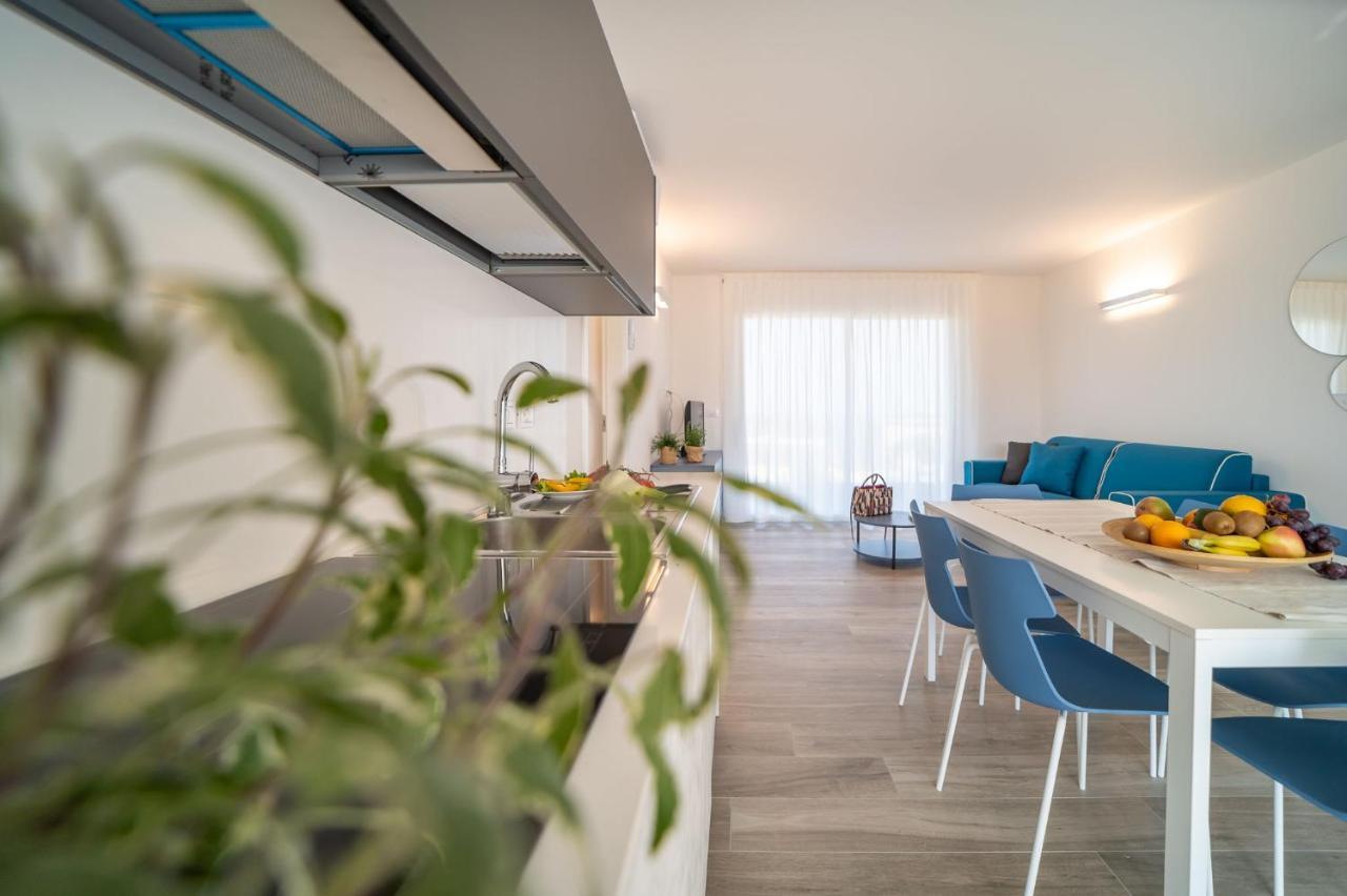 Zero5.Zero5 Apartment Lignano Sabbiadoro Bagian luar foto