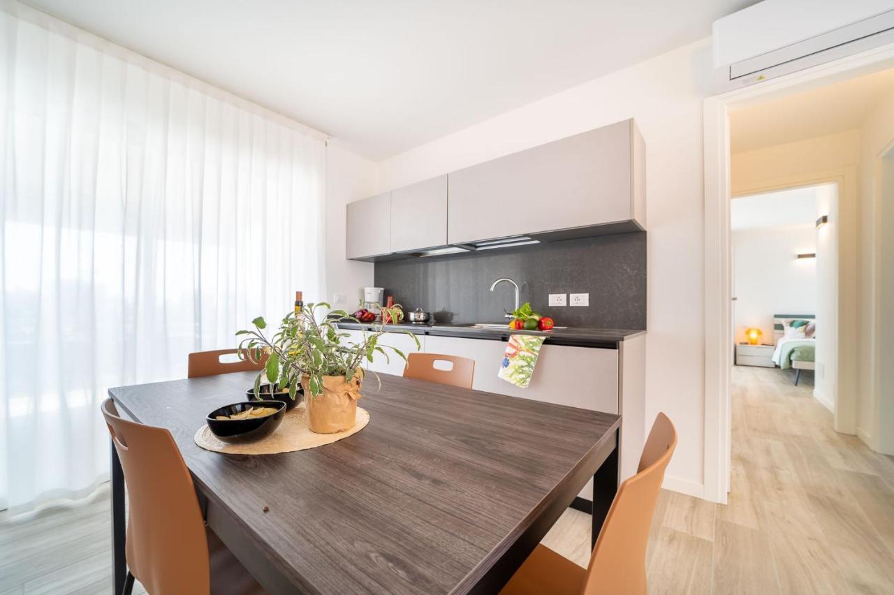 Zero5.Zero5 Apartment Lignano Sabbiadoro Bagian luar foto