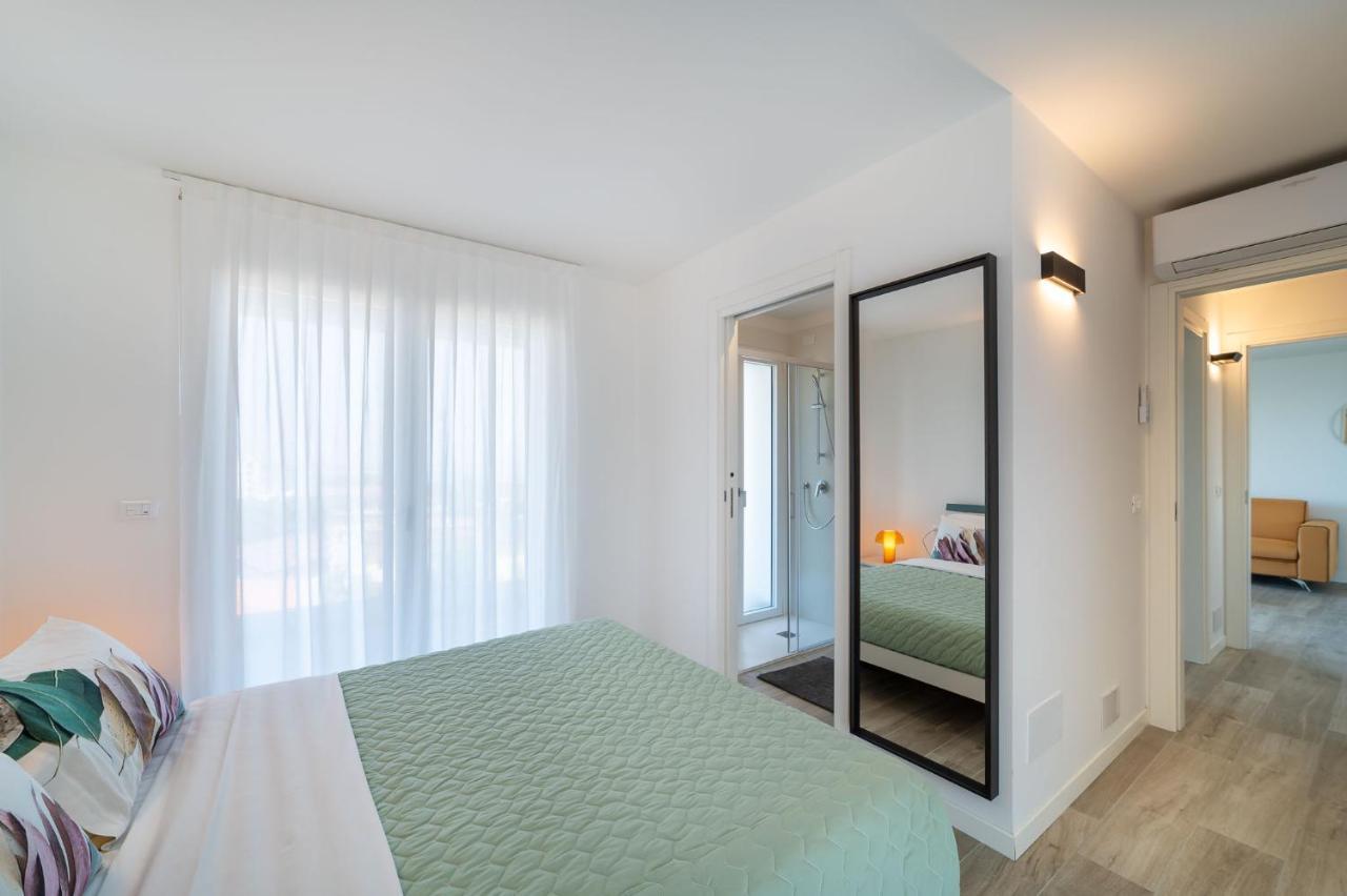 Zero5.Zero5 Apartment Lignano Sabbiadoro Bagian luar foto